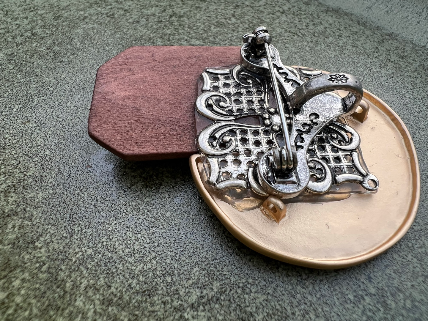 Nomad Pin